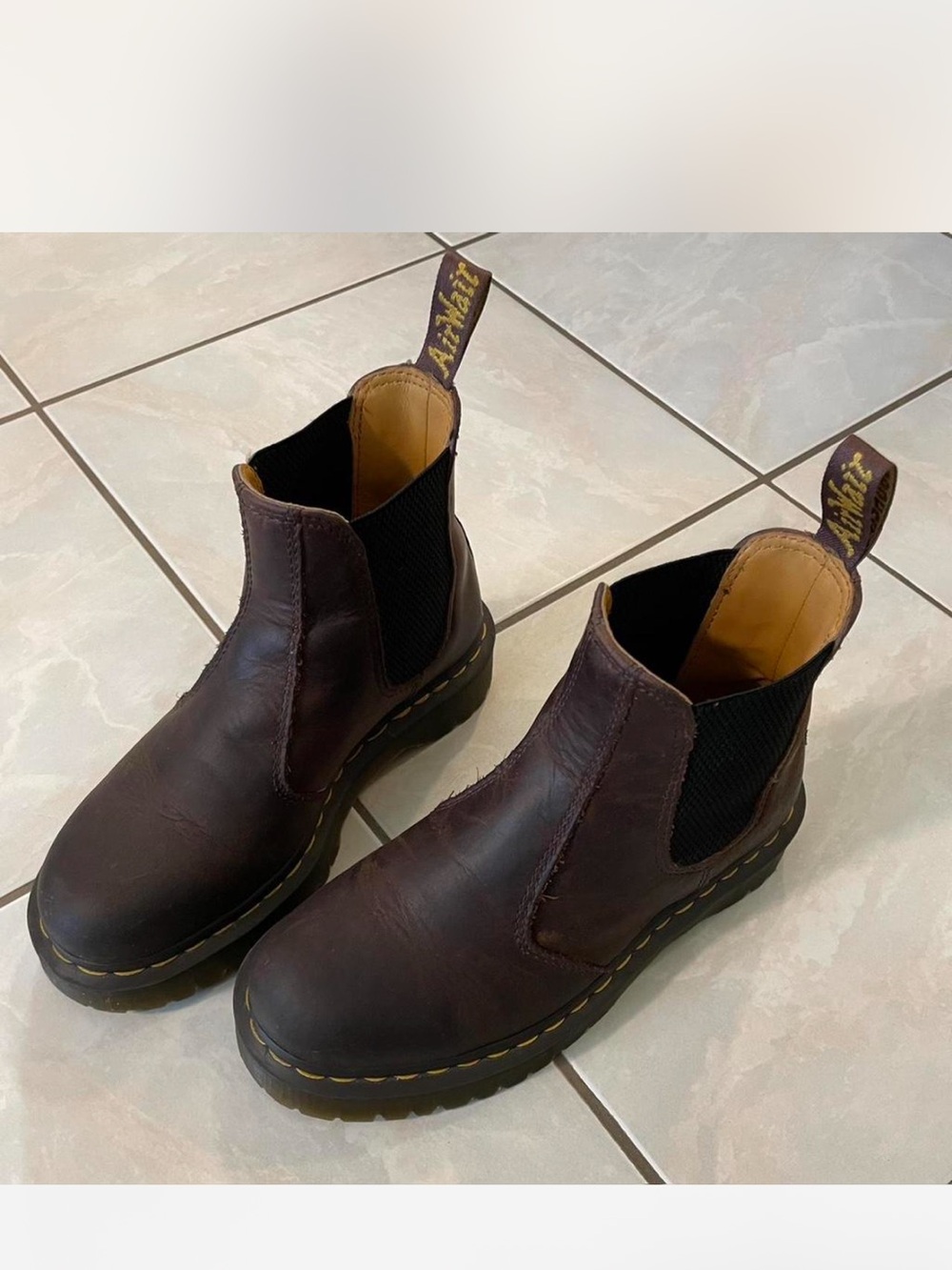 DR. MARTENS 2976 BEX CRAZY HORSE CHELSEA BOOTS